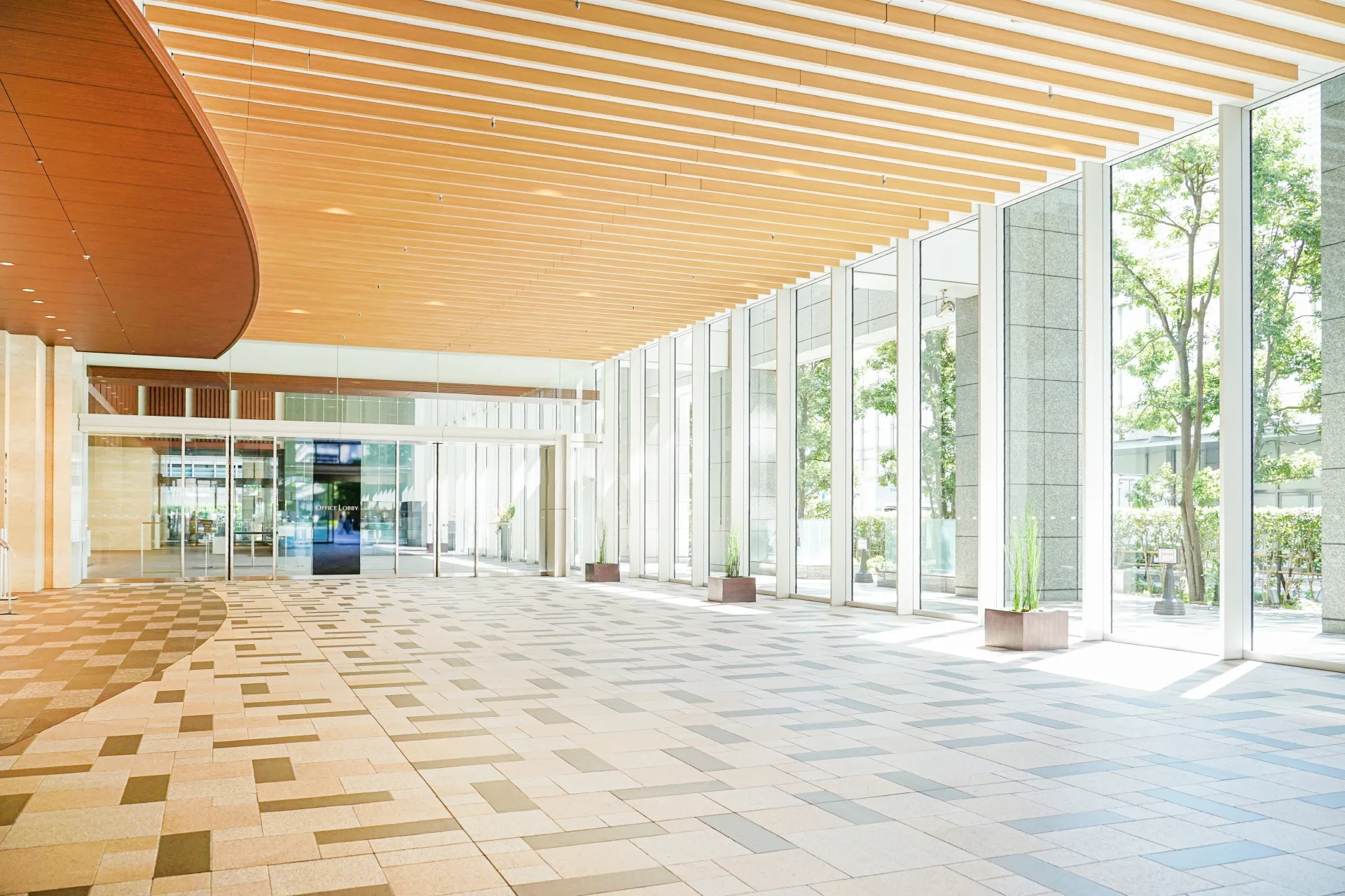 ビルの清掃写真